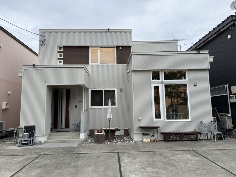 帯広市　NA様邸外壁カバー・屋根塗装工事