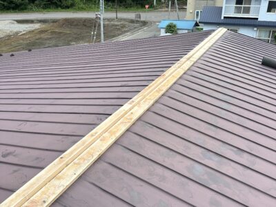 豊頃町　O様邸　棟アオリ取り付け